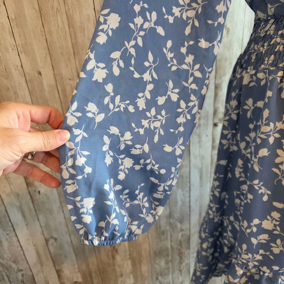 Steve Madden Dress Size S Blue Floral - Picture 3 of 9